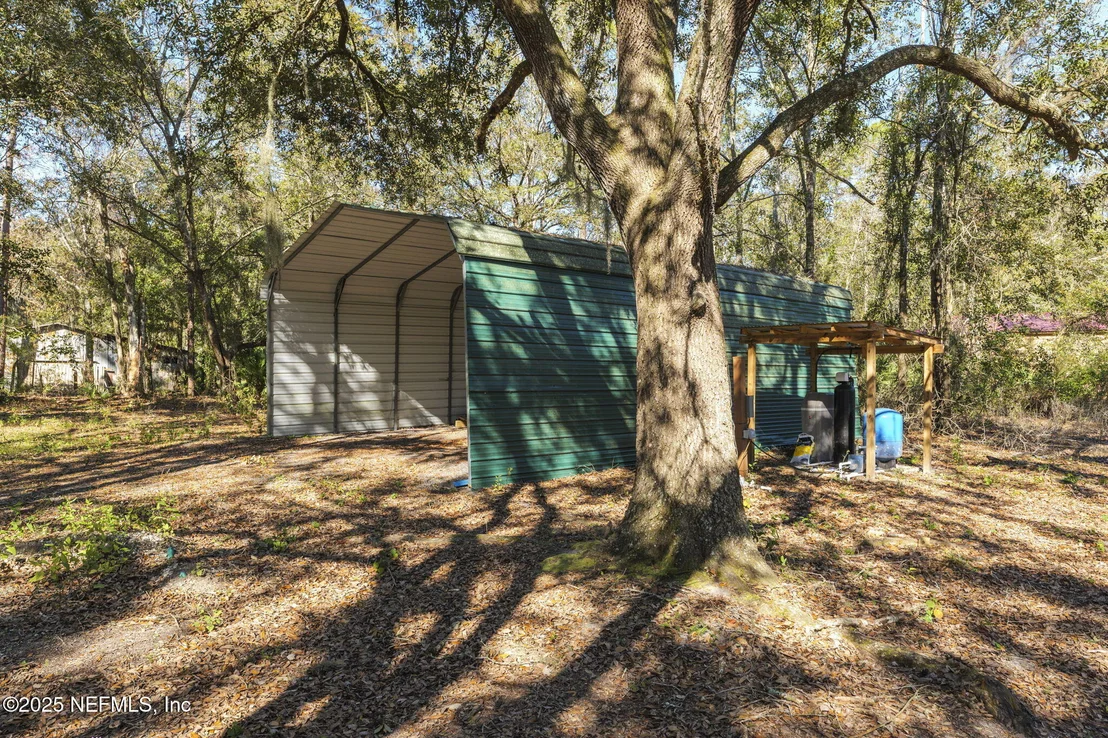 Photo of 1499 SHEFFIELD Road