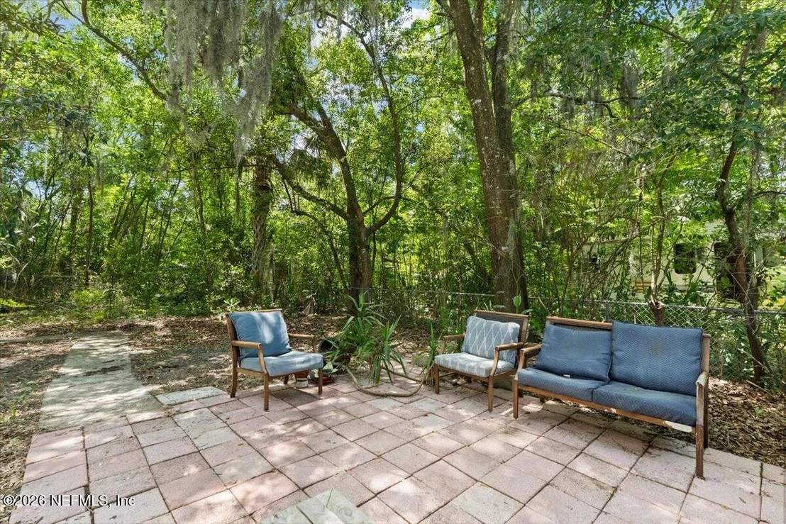 Photo of 531 LENA Street