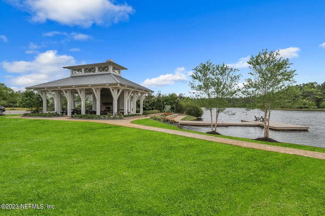 Photo of 557 PINE HAVEN Drive