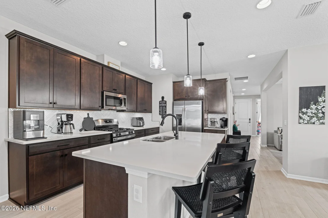 Photo of 1865 AMBERLY Drive