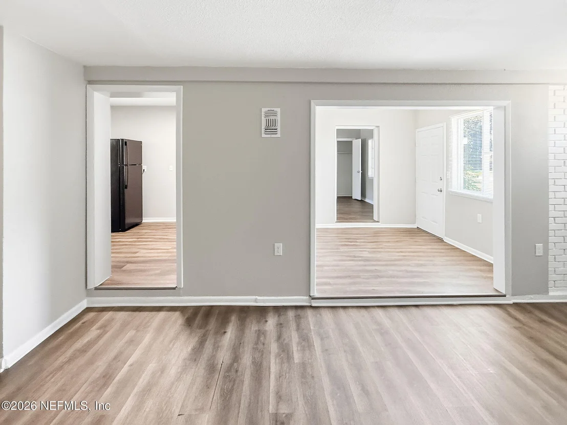 Photo of 2942 CHRISTOPHER Road