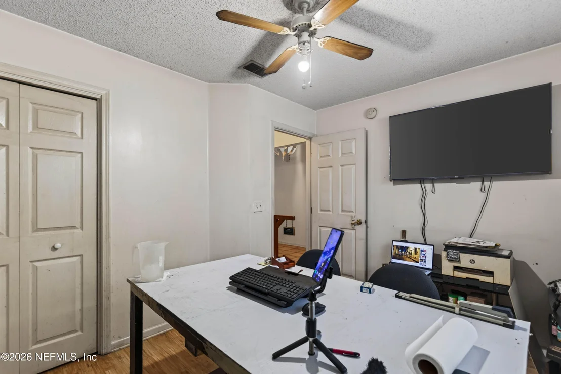 Photo of 1641 SPRING OAKS Lane