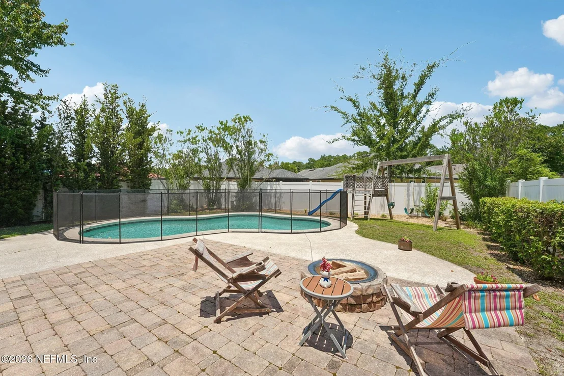 Photo of 96398 COMMODORE POINT Drive