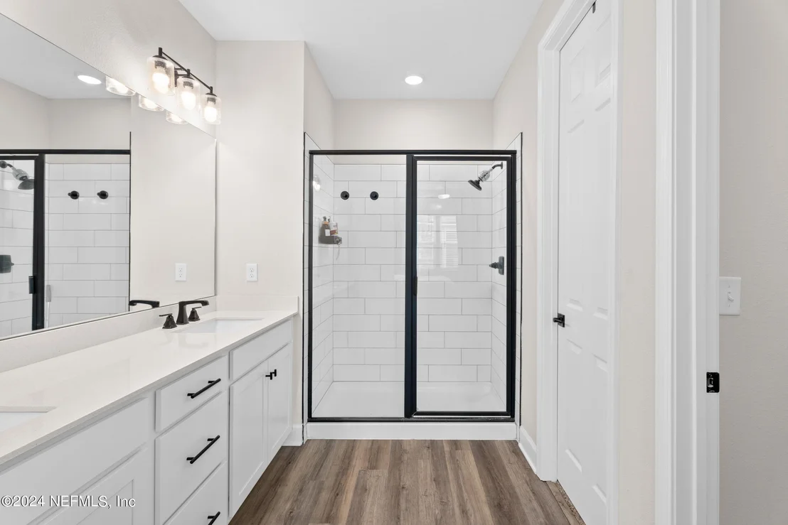 Photo of 75262 PLUMBAGO Trace