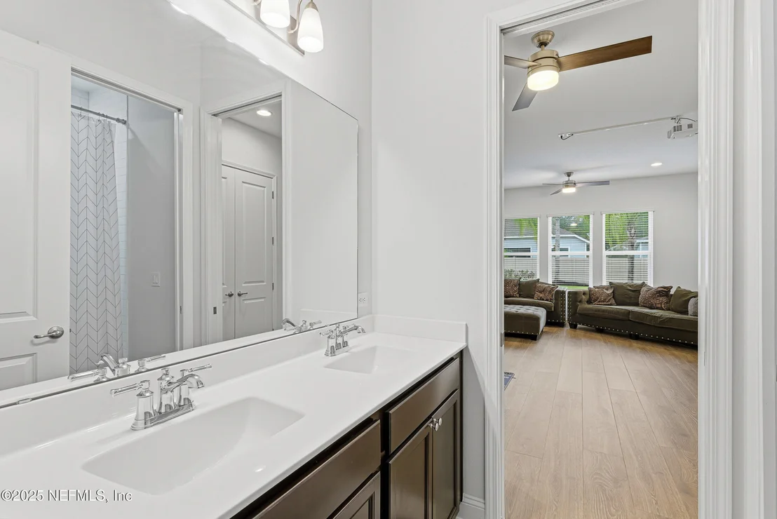 Photo of 375 KIRKSIDE Avenue