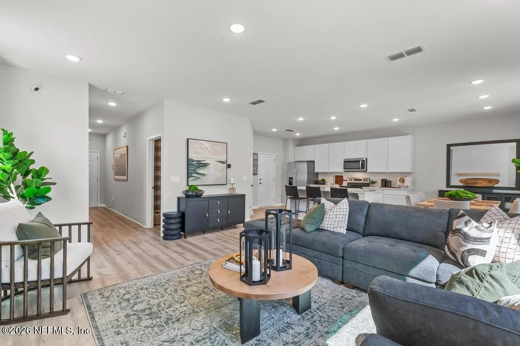 Photo of 14836 MACADAMIA Lane