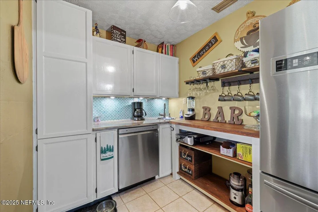 Photo of 188 PALM Drive