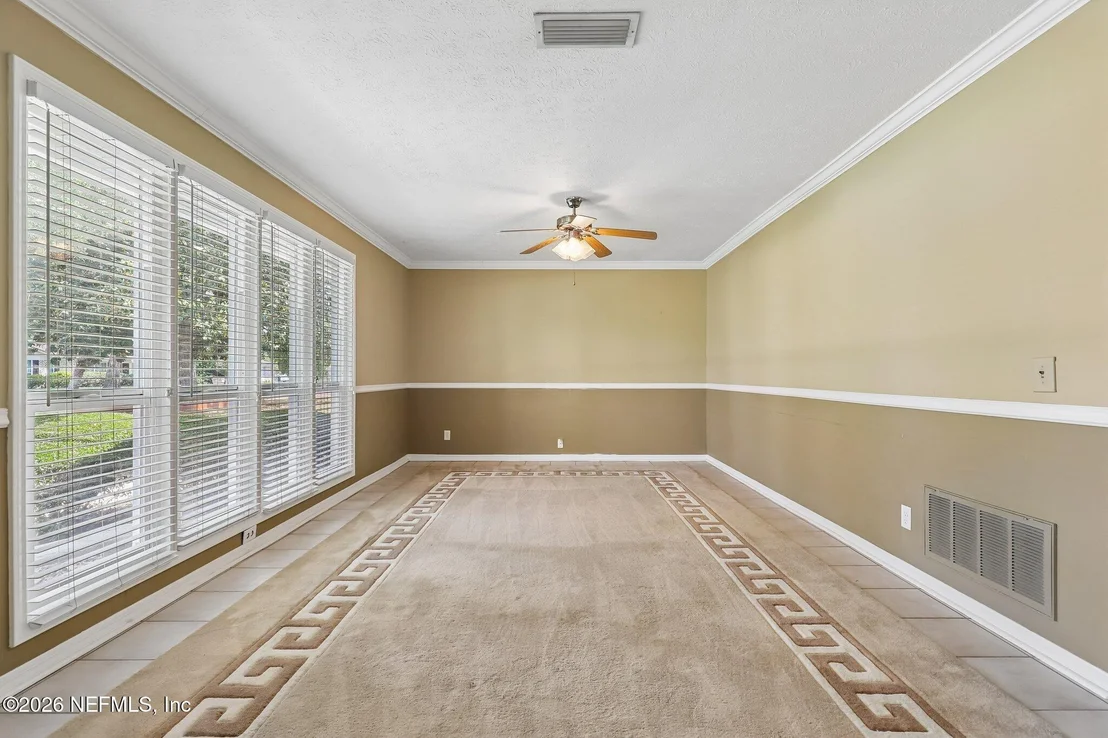 Photo of 332 DILLON Drive