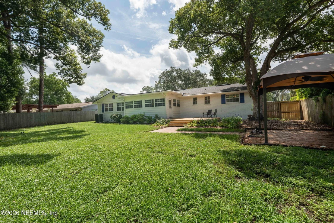 Photo of 3333 PICADILLY Lane