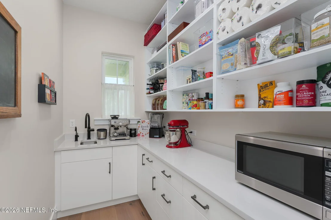 Photo of 95 PALM CREST Drive