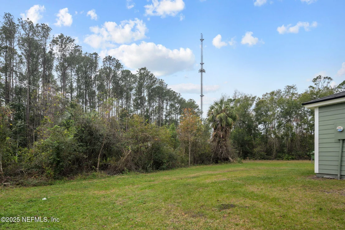 Photo of 613 OLEANDER Drive