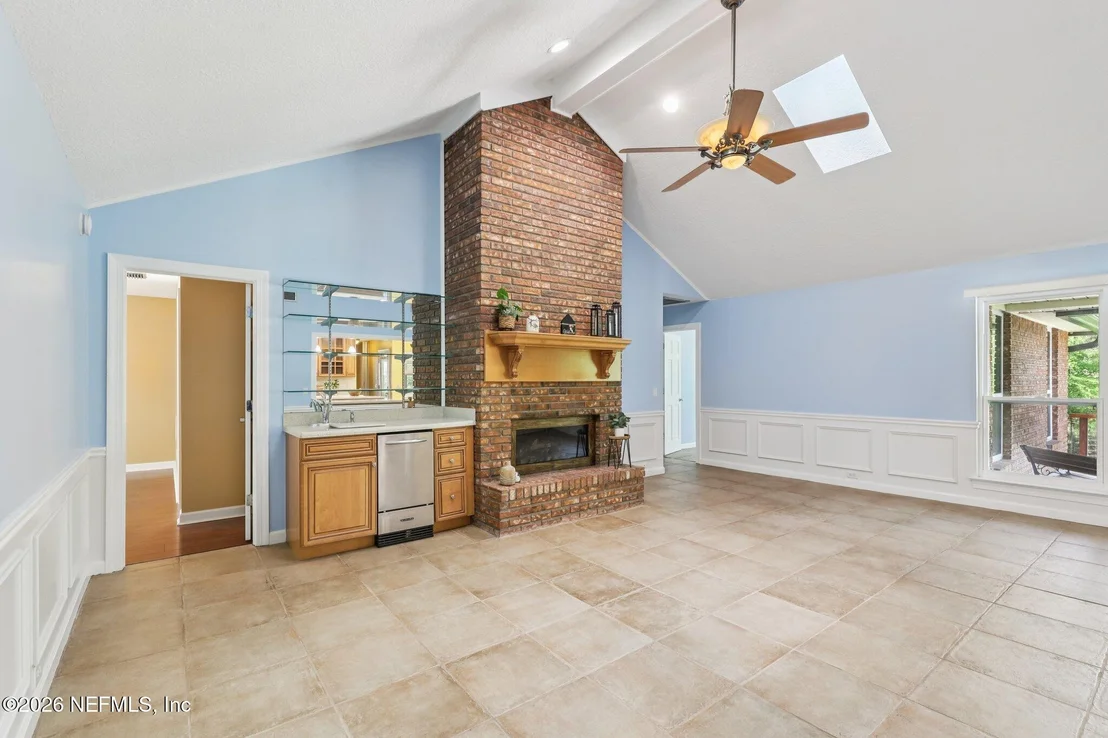 Photo of 2810 RAVINES Road