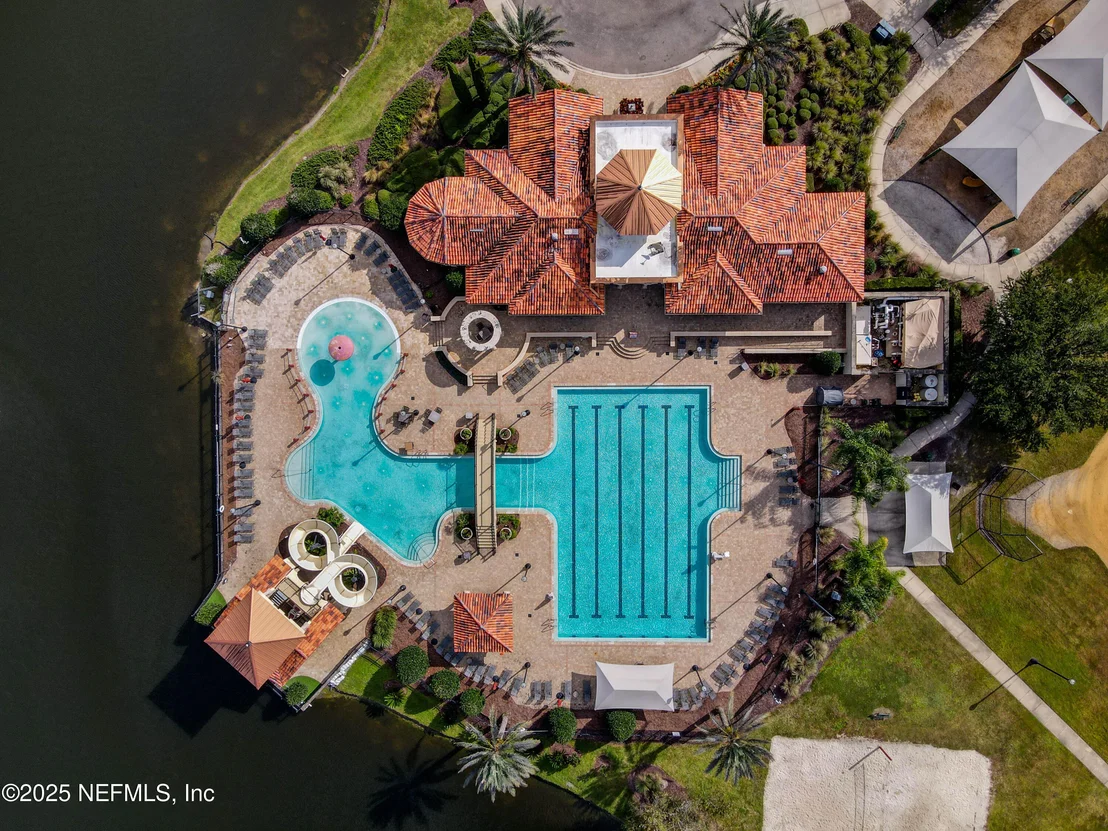 Photo of 3528 GARIBALDI Way