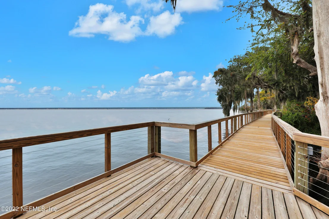 Photo of 114 PINE BEACH Drive