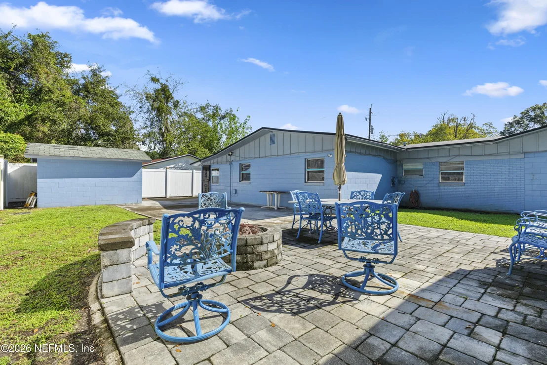 Photo of 9716 DEVONSHIRE Boulevard