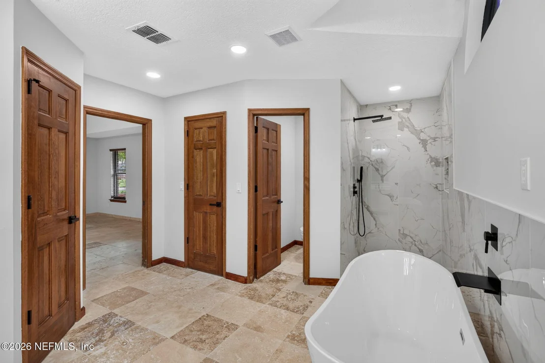 Photo of 3016 NAUTILUS Road