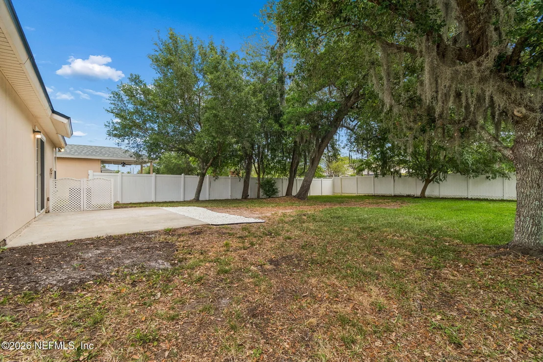 Photo of 73 S TWIN MAPLE Road