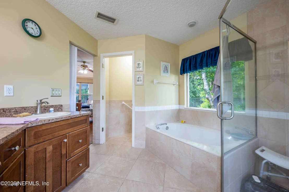 Photo of 838 WESTMINSTER Drive