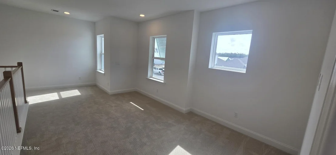 Photo of 279 PINE LEAF Drive