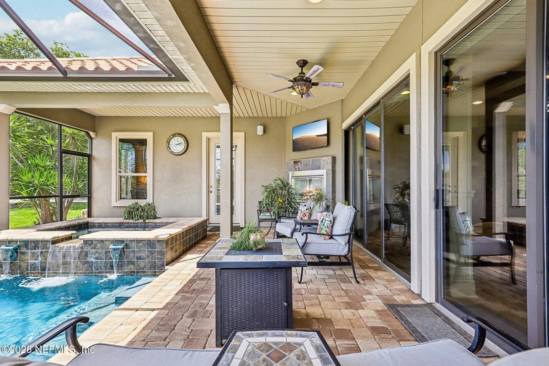 Photo of 4002 LA VISTA Circle