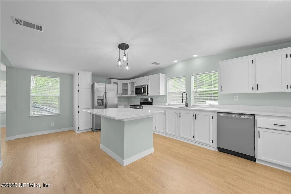 Photo of 725 KITTY Avenue
