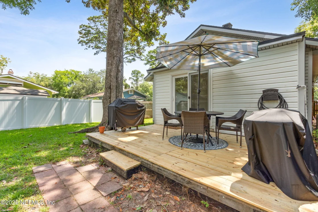 Photo of 1028 CONGLETON Terrace