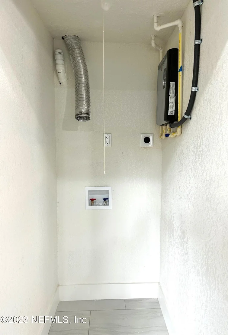 Photo of 8054 GRAFF Lane
