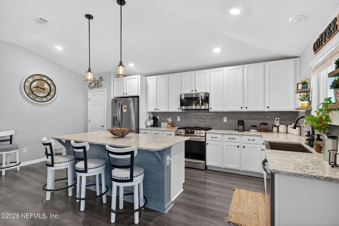 Photo of 665 FLACH Drive