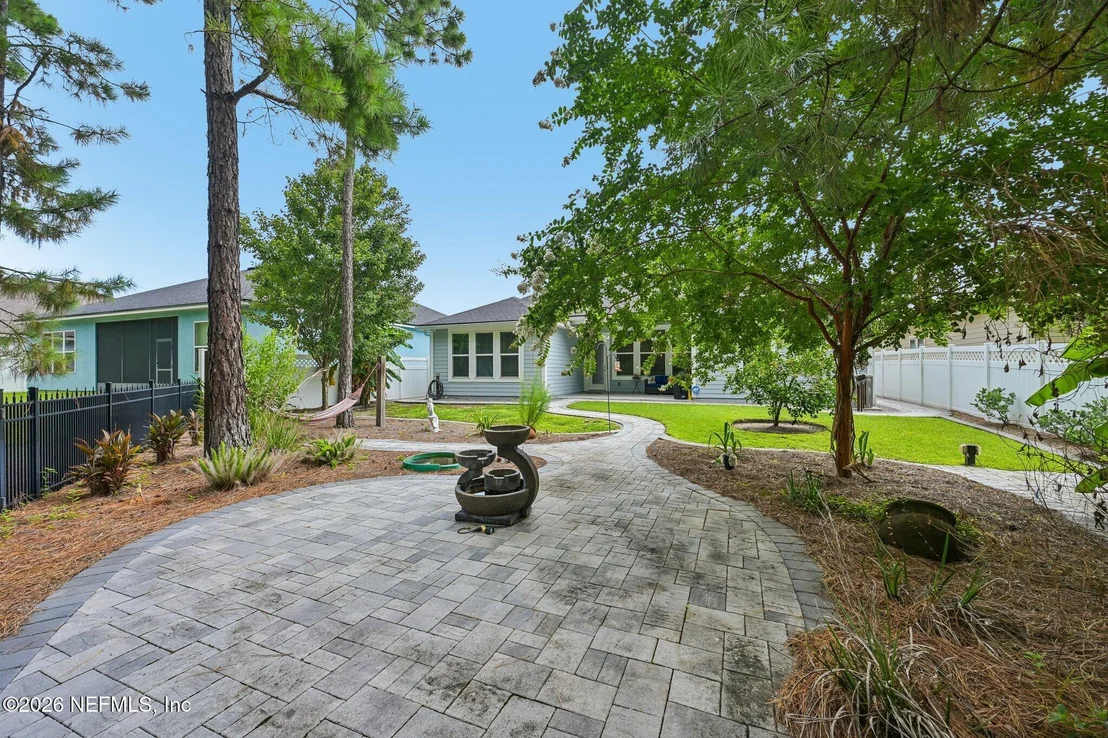 Photo of 620 CHARTER OAKS Boulevard