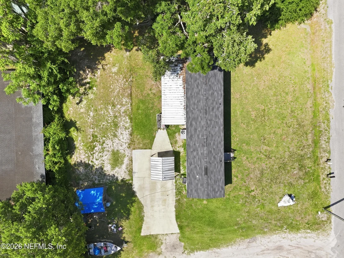 Photo of 100 BOSTWICK Lane