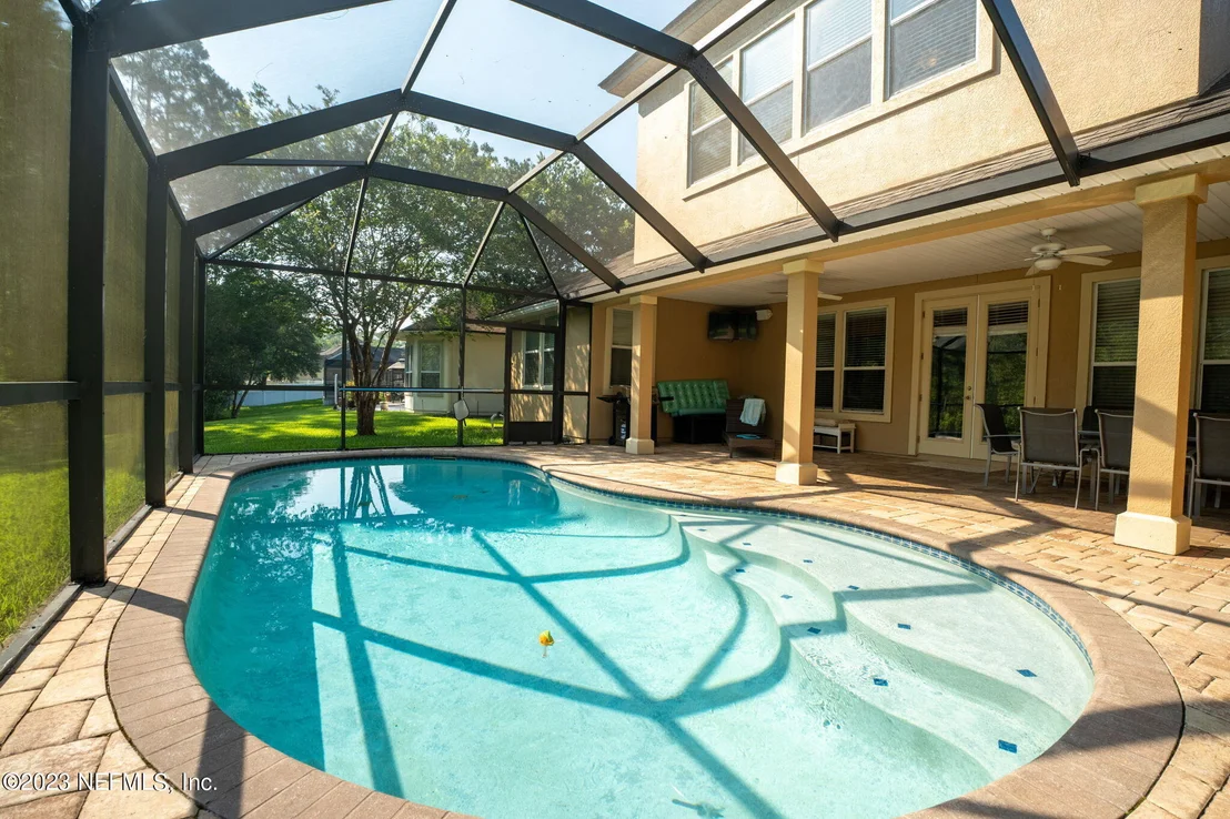 Photo of 548 SADDLESTONE Drive