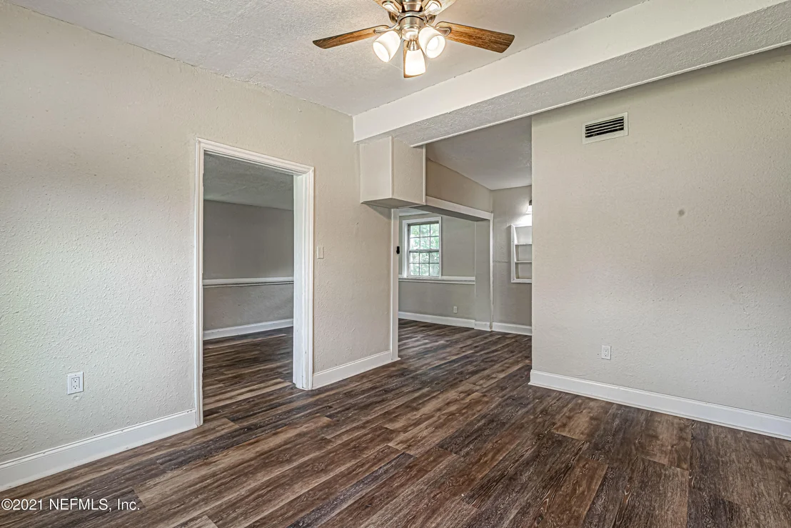 Photo of 5745 CARNATION Road