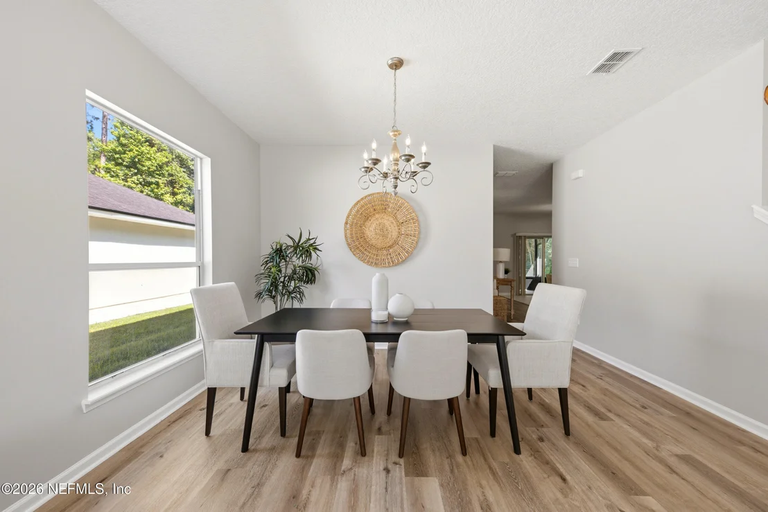 Photo of 1555 SUMMERDOWN Way