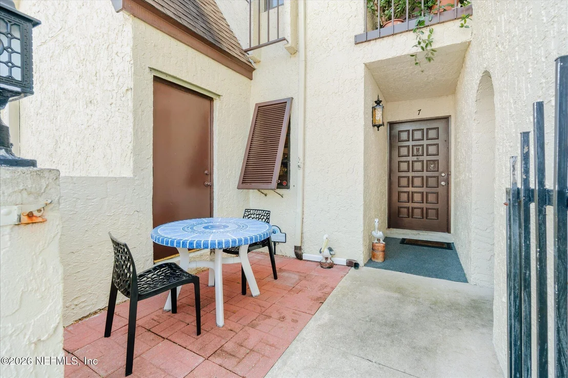 Photo of Unit G7 at 600 DOMENICO Circle
