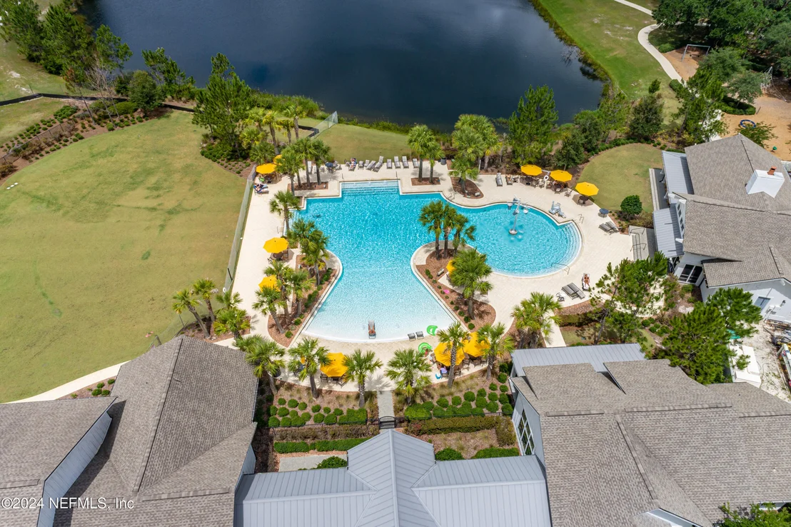 Photo of 744 FARMFIELD Drive
