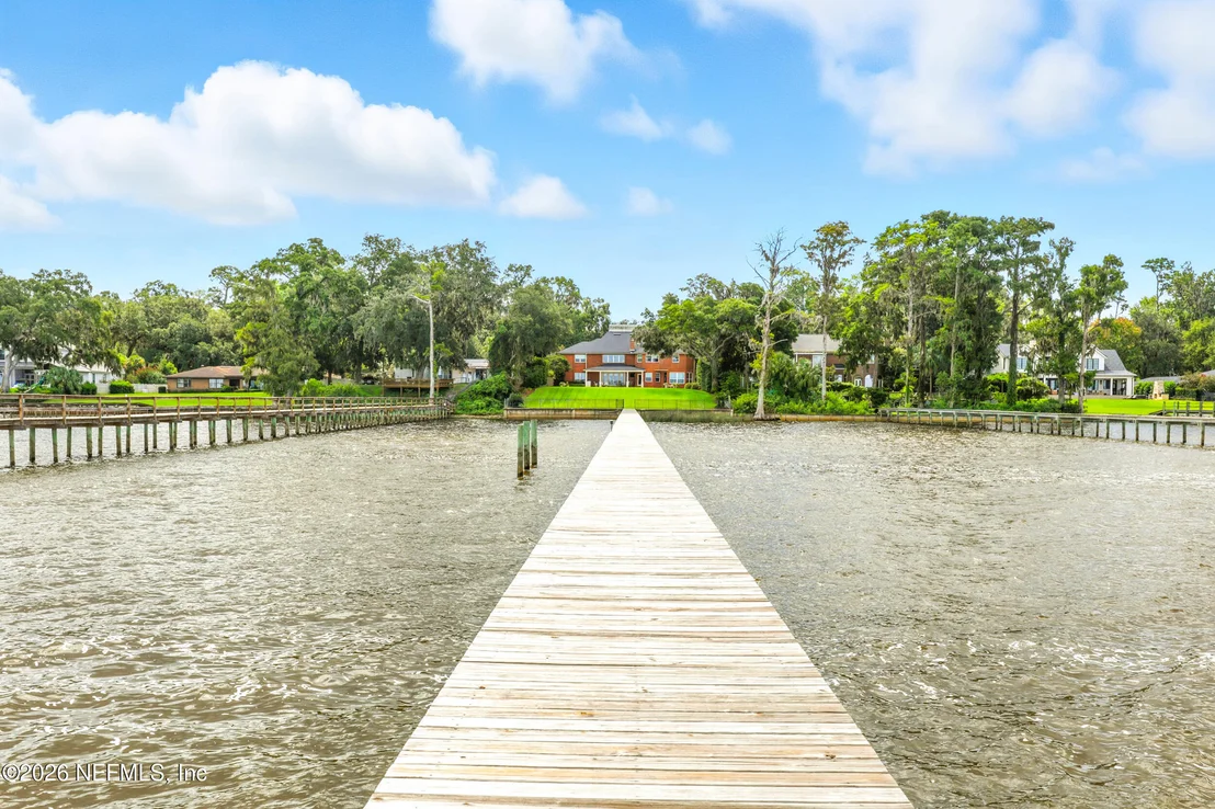 Photo of 2957 FOREST Circle