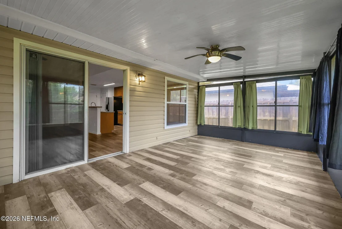 Photo of 6399 SILK LEAF Lane