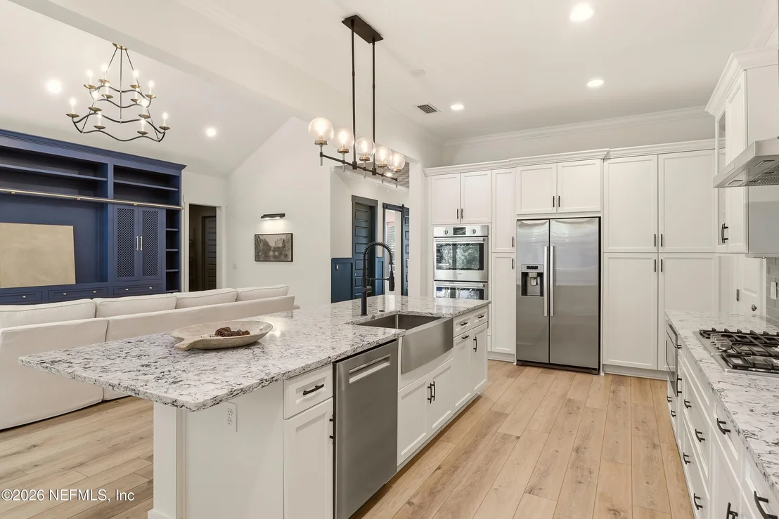 Photo of 315 RIDGEWAY Road