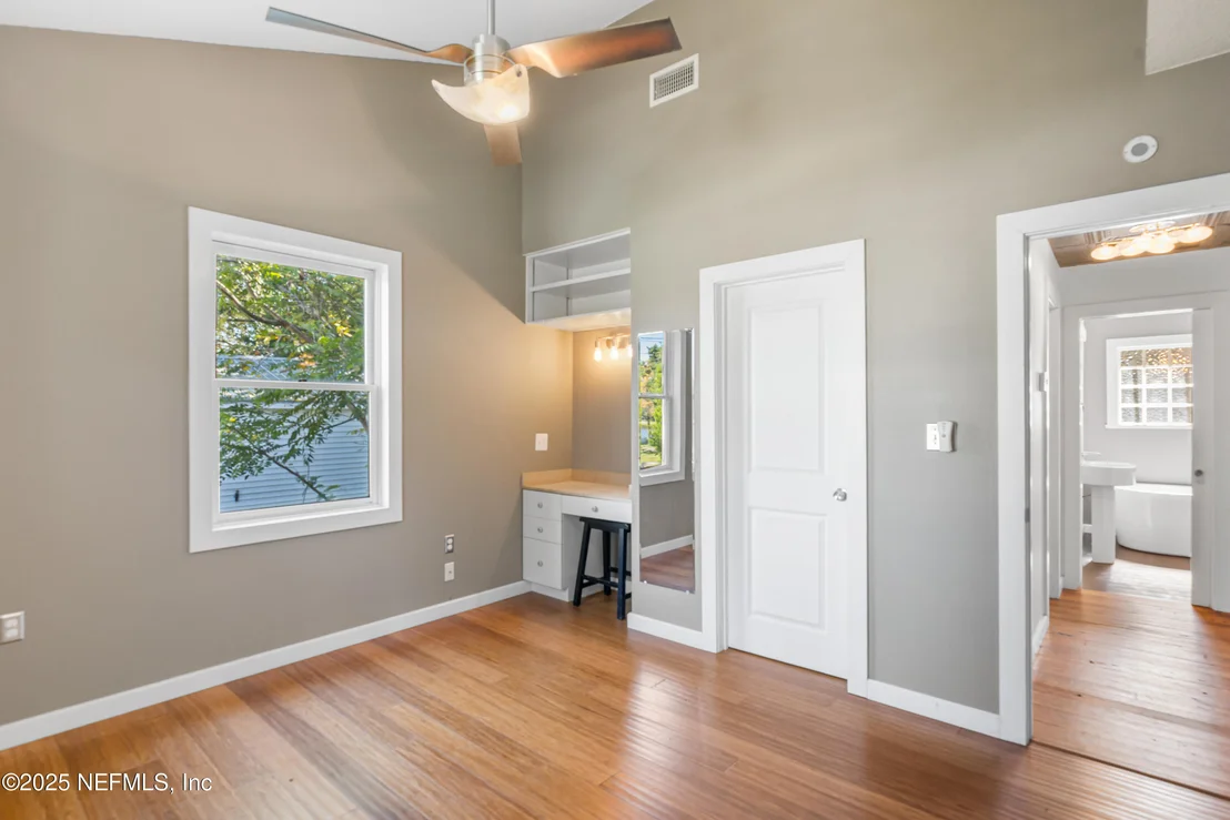 Photo of 5 CAREY Street
