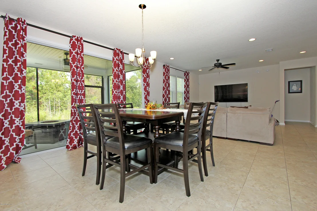 Photo of 399 PALISADE Drive
