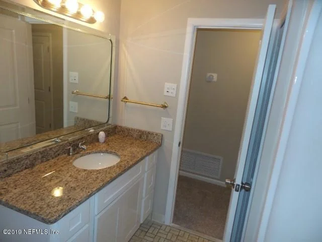 Photo of 2741 CLAIRBORO Road