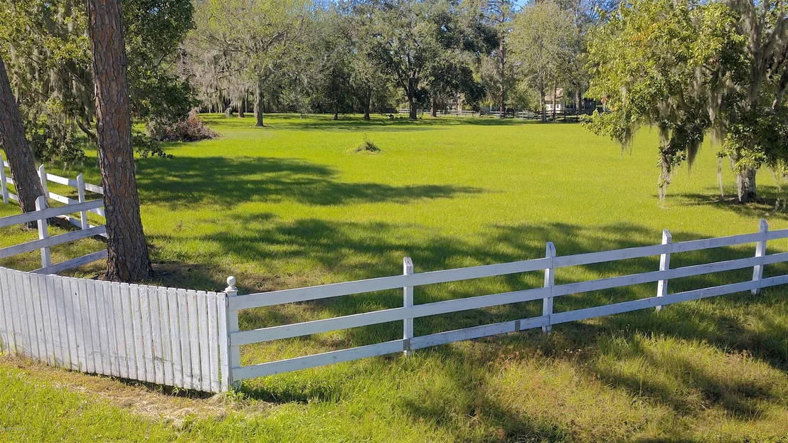 Photo of 1348 LEE Road
