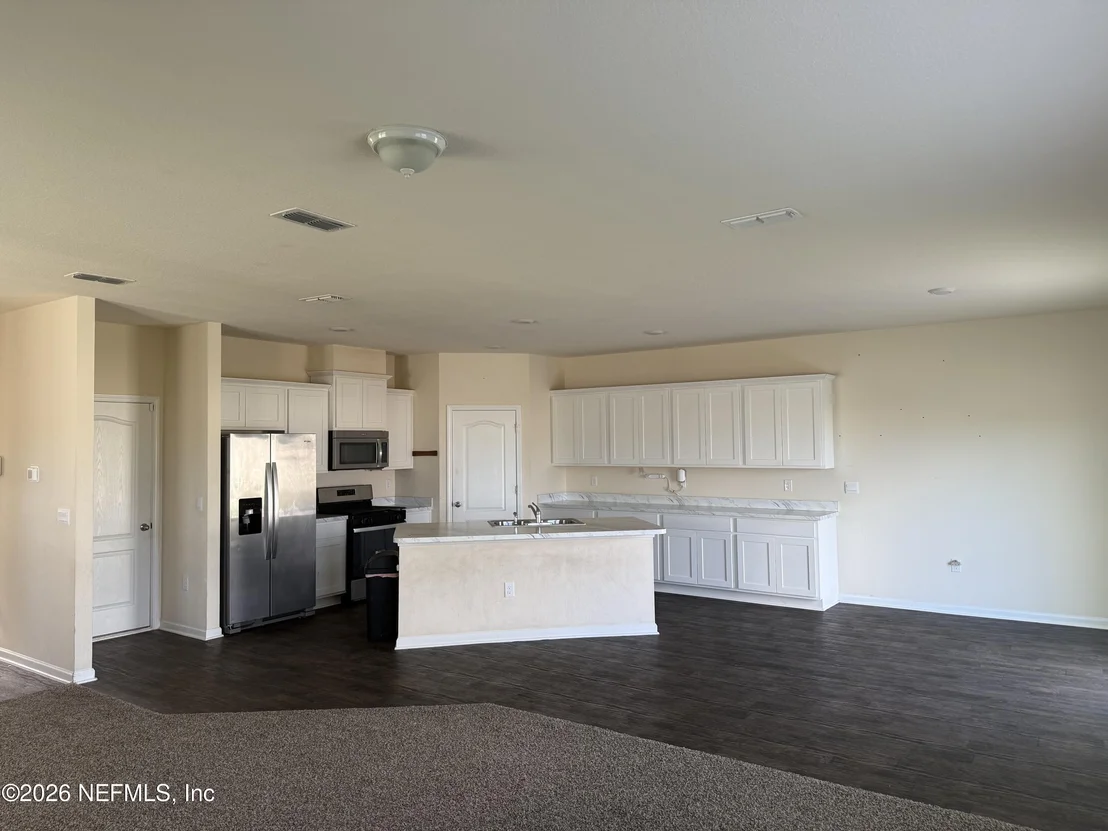 Photo of 150 AVEIRO Way