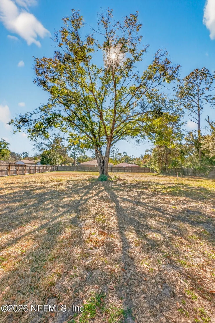 Photo of 8294 COLLINS Road