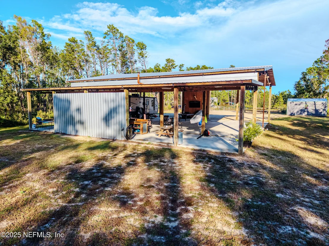 Photo of 1313 OAK POND Circle