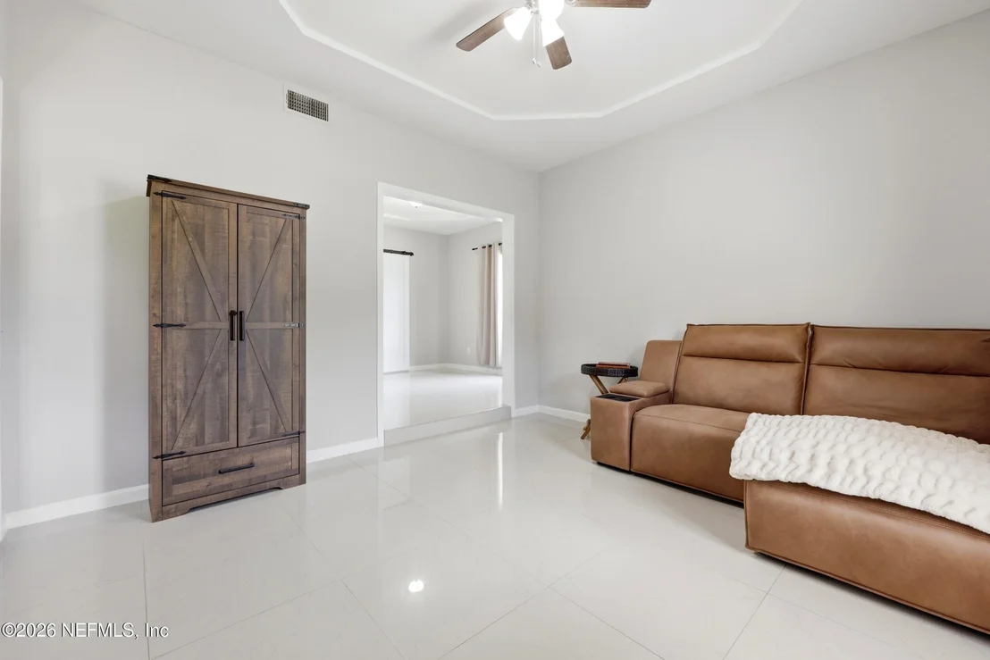 Photo of 668 FINGAL Drive