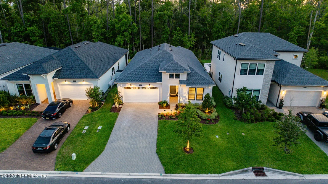 Photo of 9918 FILAMENT Boulevard