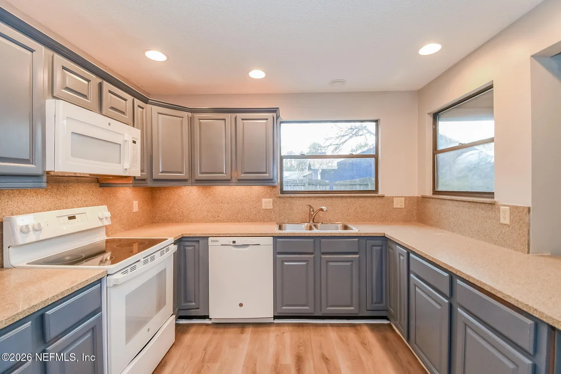 Photo of 3056 BRIDGEVIEW Drive