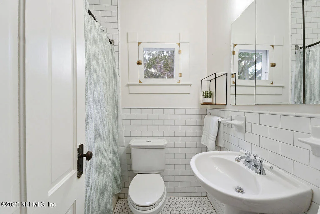Photo of 12 NELMAR Avenue