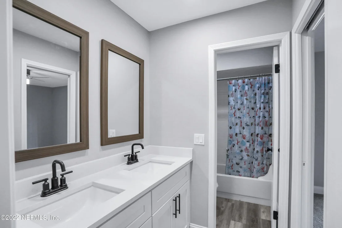 Photo of 1506 RIVERGATE Drive